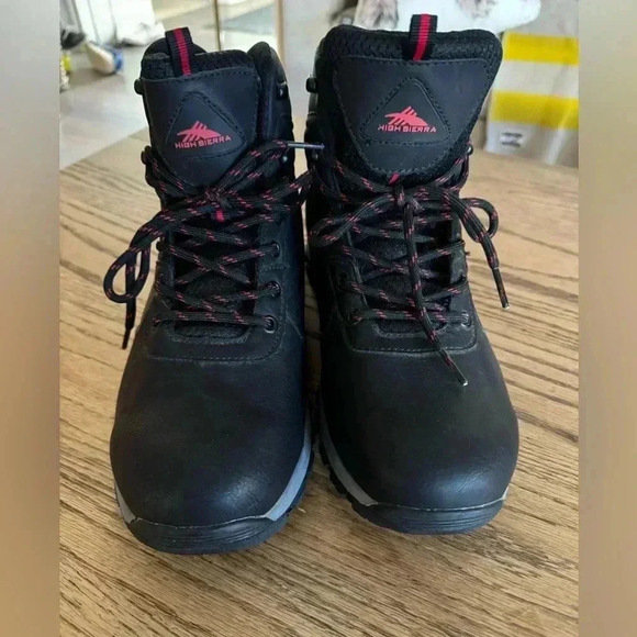 High Sierra Other - NWOT High Sierra “Piney” Waterproof Hiking Boots Mens Size 10